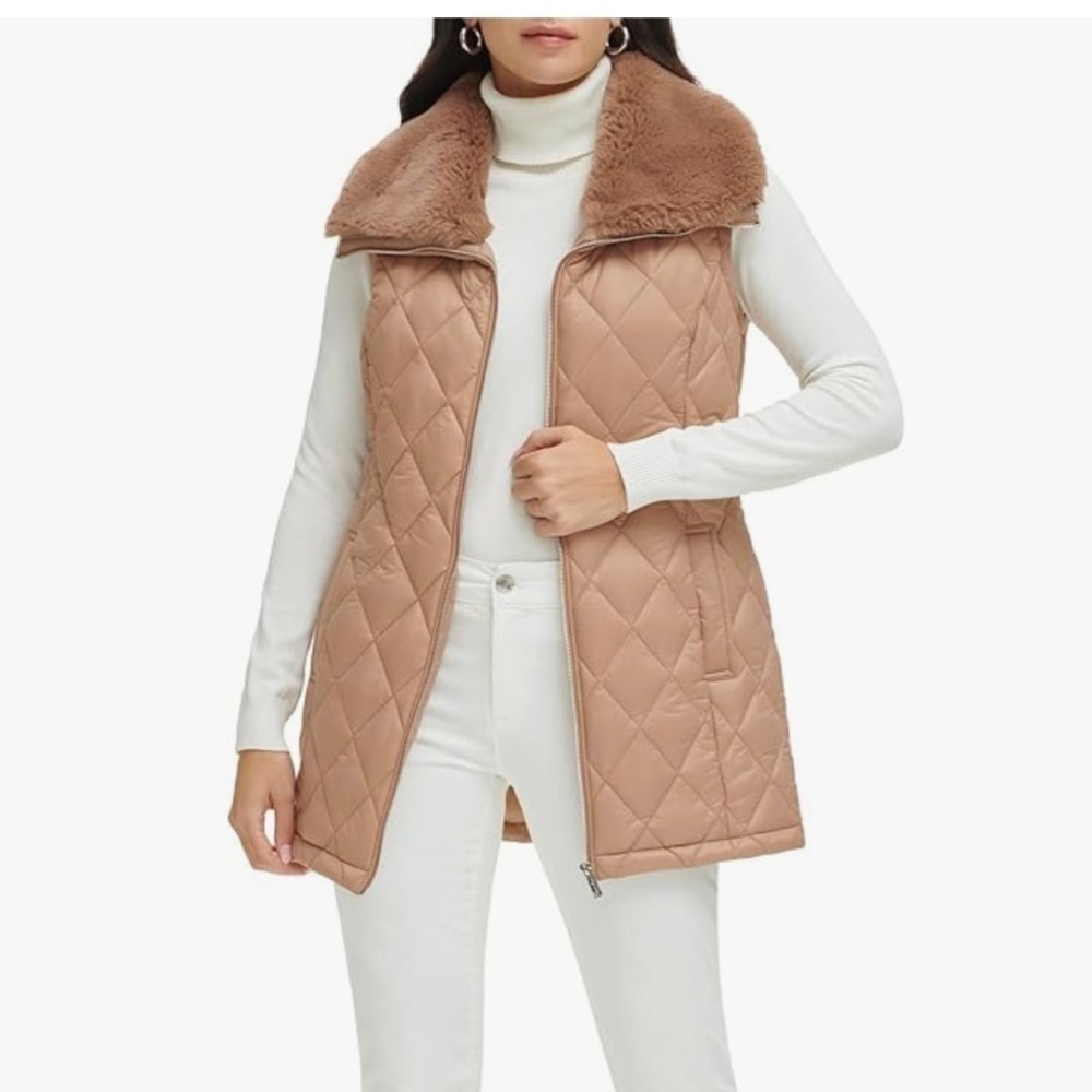 Calvin Klein Women's Quilted with Fur Collar Vest
Cafe ole